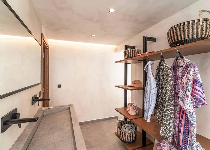 Helios فيلة كوتاري