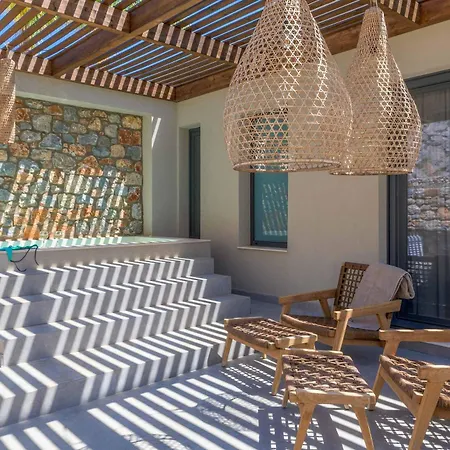 Helios فيلة كوتاري